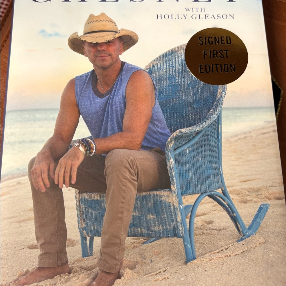Kenny Chesney Signed Book. Heart Life Music
